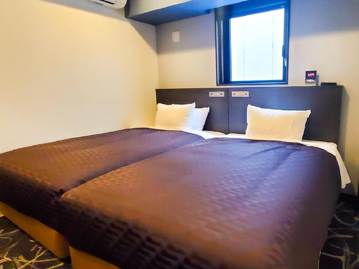 Hotel Livemax Yokohama Stadium Mae Exterior photo